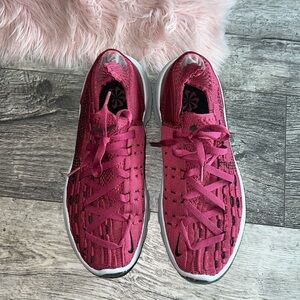 Women’s Nike Space Hippie size 10